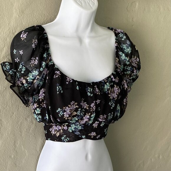 2Bella FLORAL CROPPED SHEER TOP LG NWOT - Picture 2 of 7